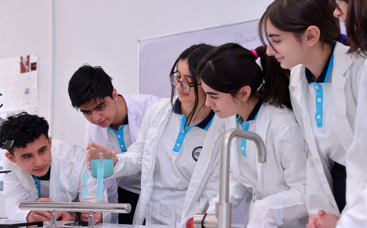 Paytaxtın iki məktəbində pilot layihəyə start verilib 