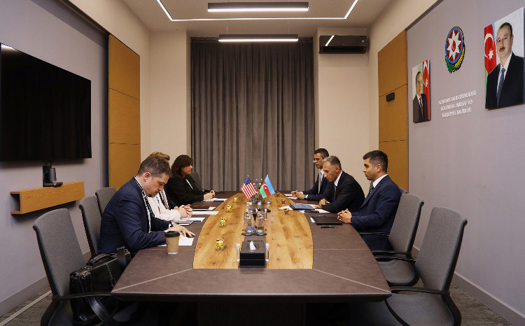 Nazir Rəşad Nəbiyev ABŞ Dövlət Departamentinin Avropa və Avrasiya Məsələləri Bürosunun yüksək vəzifəli rəsmisi ilə görüşüb 