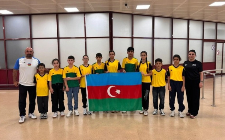 Stolüstü tennisçilər Gürcüstana yollandılar 