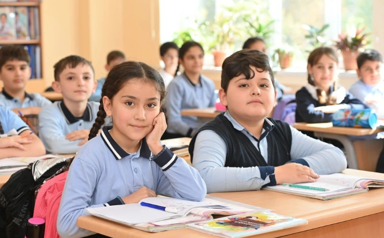 Şagirdlərin elektron yerdəyişməsi başladı 