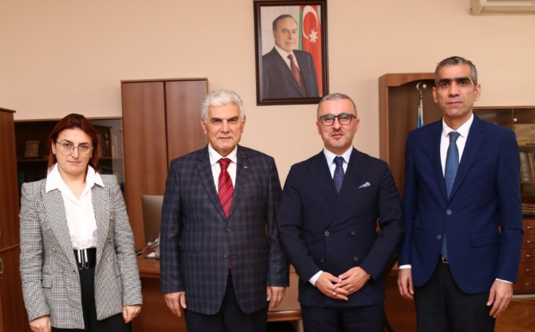 ABŞ institutunun baş icraçı direktoru ADPU-nun qonağı olub 