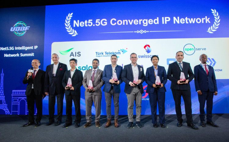 “Aztelekom” 2 beynəlxalq mükafata layiq görülüb 