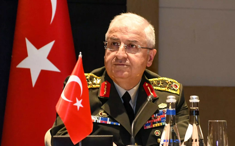 Türkiyənin müdafiə naziri hərbi paradı izləmək üçün Bakıya səfər edəcək 