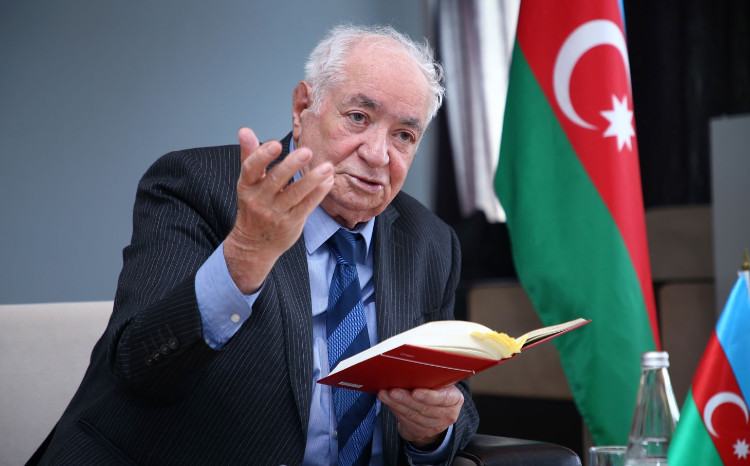 Şanı-Şöhrətiniz, İzzəti-Şərəfiniz mübarək! - Xalq Şairi Vahid Əziz - 80 