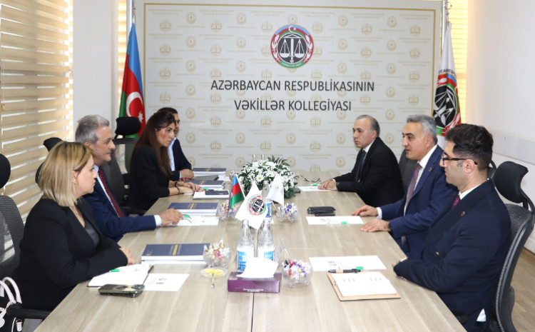 Vəkillər Kollegiyasının sədri Azərbaycan Qiymətləndiricilər Palatasının Rəyasət Heyətinin üzvləri ilə görüşüb 