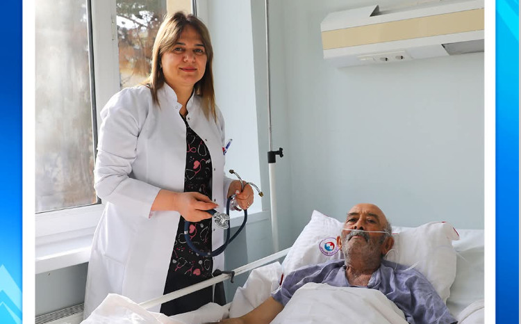 Ağır klinik vəziyyətdə olan pasiyent uğurla müalicə olunub 