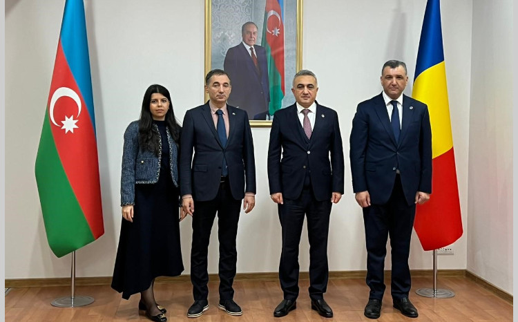 Vəkillər Kollegiyasının nümayəndə heyəti Azərbaycanın Rumıniyadakı səfirliyini ziyarət edib 