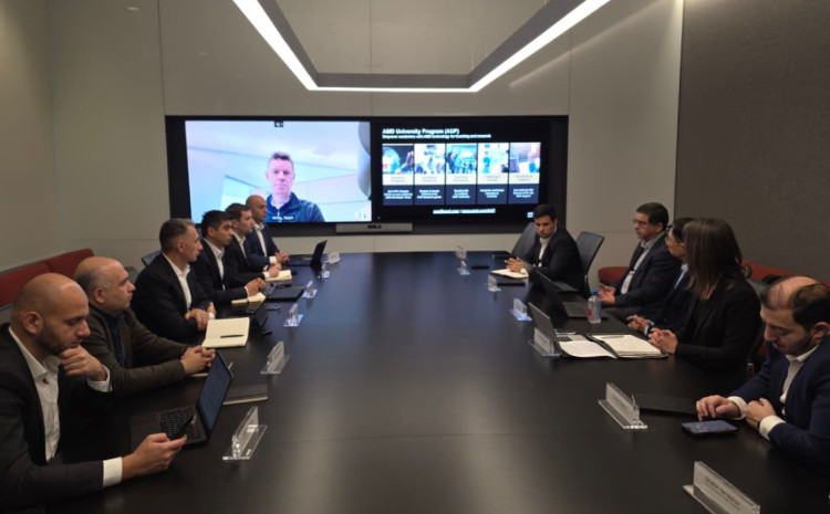 Nazir Rəşad Nəbiyev “AMD” şirkətinin baş vitse-prezidenti Devid Vanq ilə görüşüb 