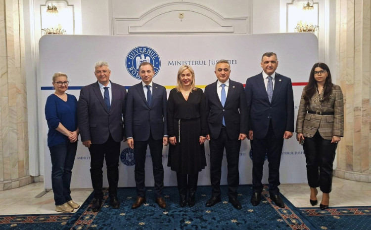 Vəkillər Kollegiyasının rəhbərliyi Rumıniyanın Ədliyyə Nazirliyində görüş keçirib 