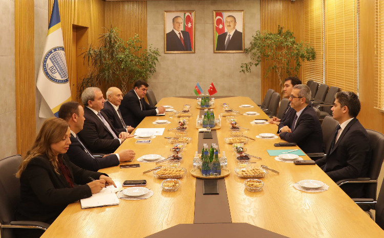 Türkiyənin Yunus Əmrə İnstitutunun prezidentinin rəhbərlik etdiyi nümayəndə heyəti BDU-da 