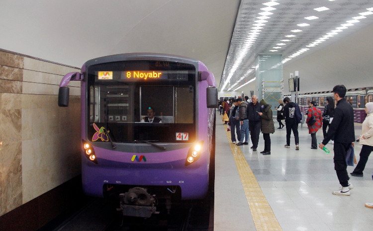Bakı metropolitenində növbəti yenilik - Bənövşəyi xətdə interval ilk dəfə 5 dəqiqəyə endirildi 