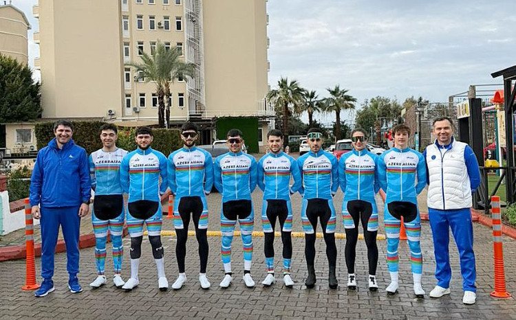 Yığma komandamız Türkiyəyə yola düşüb 