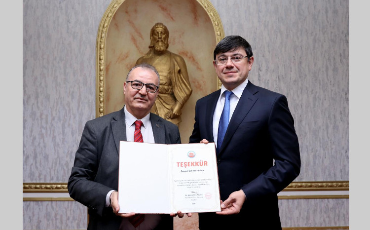 Komitə sədri Kərkük Mədəniyyət Dərnəyinin təsisçisi ilə görüşüb 