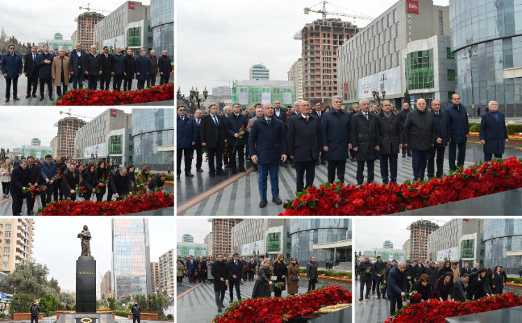 Milli Məclisin kollektivi Xocalı soyqırımı abidəsini ziyarət edib 