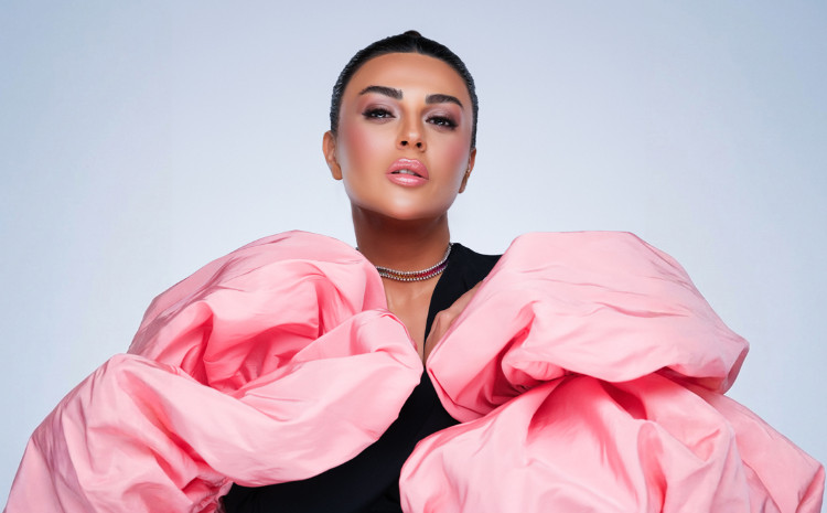 “Doya-doya” ilə ilk solo konsert: Gülay səhnədə - VİDEO