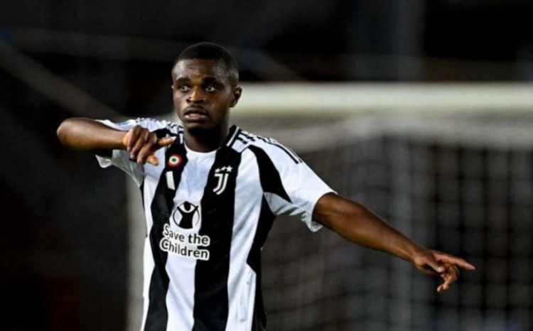 “Yuventus” müdafiəçisi ilə müqaviləsini yeniləmək niyyətindədir 