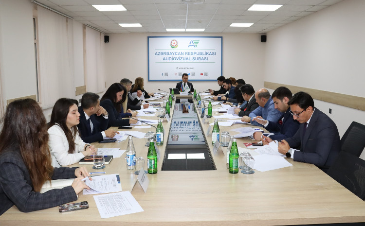 Audiovizual Şurada televiziya yayımçılarının məsul şəxsləri ilə görüş keçirilmişdir 