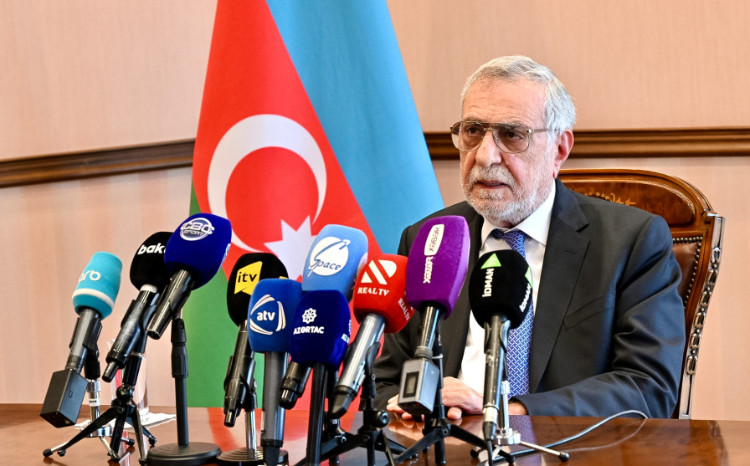 MOK-un vitse-prezidenti media üçün brifinq keçirib 