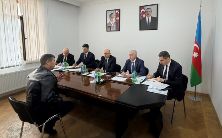 Energetika naziri Ağsuda vətəndaşları qəbul edib 