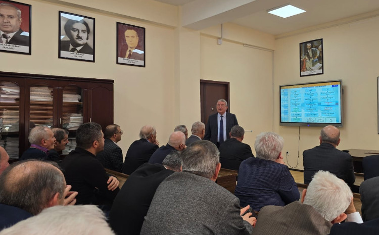 BDU-da “Riyaziyyat müəllimliyi” ixtisası üzrə tədris proqramları müqayisəli təhlil olunub 