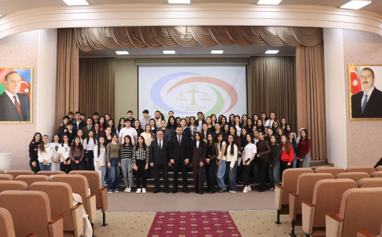 Bakı Slavyan Universiteti tələbələri üçün seminar keçirilib 