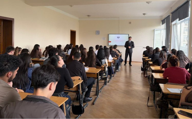 Bakı Biznes Universitetində Ombudsmanın uşaq hüquqlarının müdafiəsi sahəsində rolu mövzusunda tədbir keçirilib 