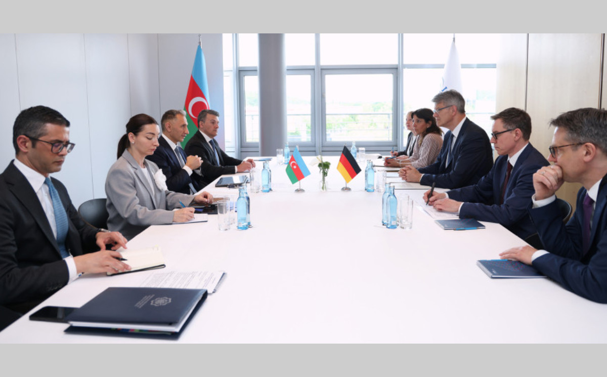 Nazir Rəşad Nəbiyev Leypsiq şəhərində Almaniyanın nəqliyyat naziri ilə görüşüb 