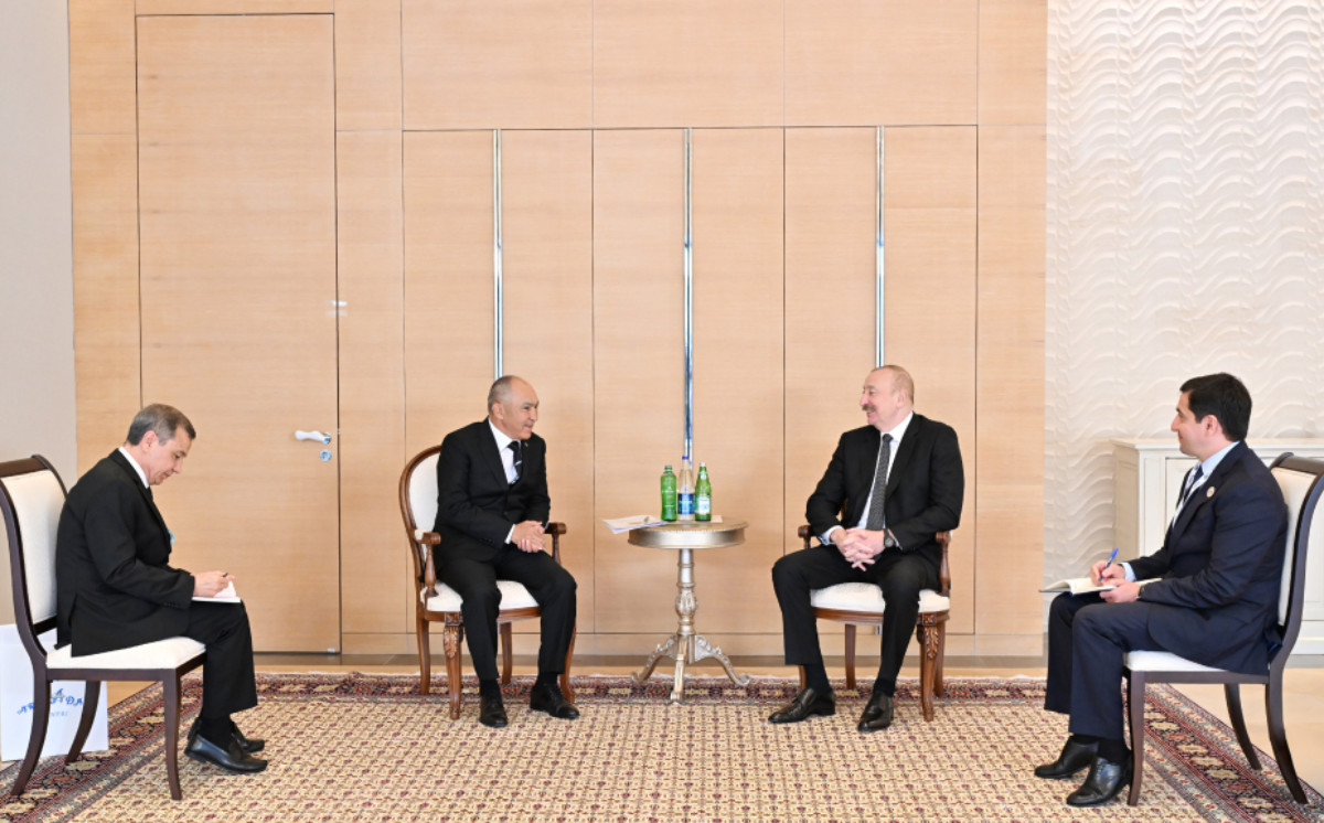 Prezident İlham Əliyev Türkmənistanın Arkadağ şəhərinin Tikinti üzrə Dövlət Komitəsinin sədrini qəbul edib 