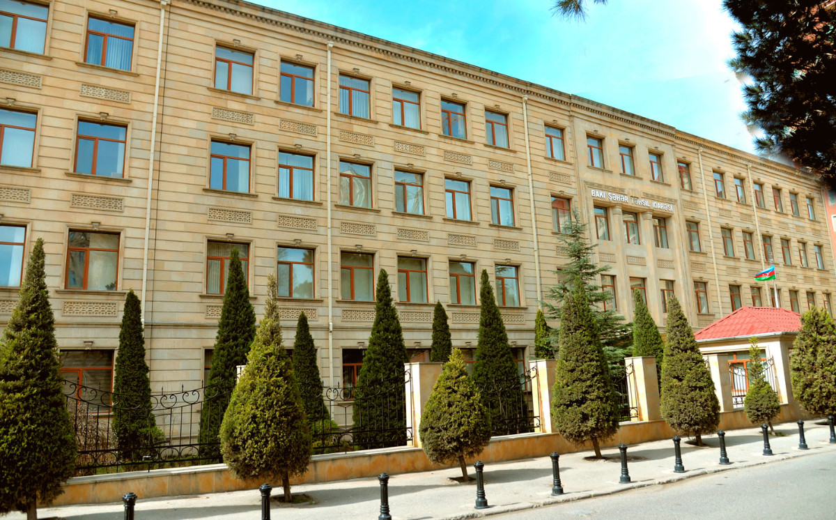 6 paytaxt məktəblisi müsabiqədə fərqlənib 