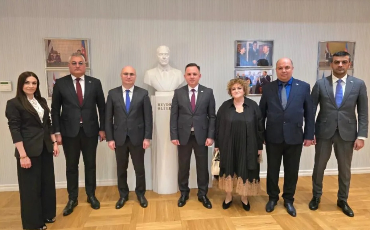 AQC nümayəndə heyəti Latviyadakı səfirliyimizdə rəsmi görüş keçirib 