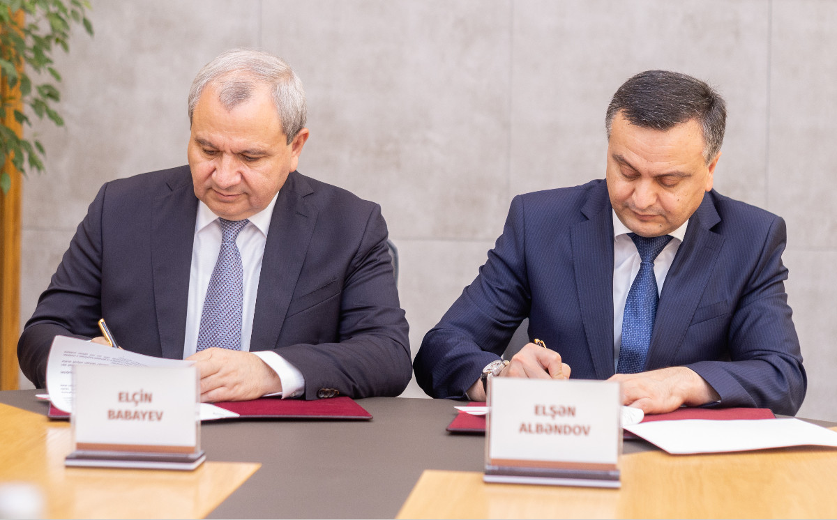 Ədliyyə Nazirliyinin Məhkəmə Ekspertizası Mərkəzi ilə Bakı Dövlət Universiteti arasında Əməkdaşlıq Memorandumu imzalanıb 