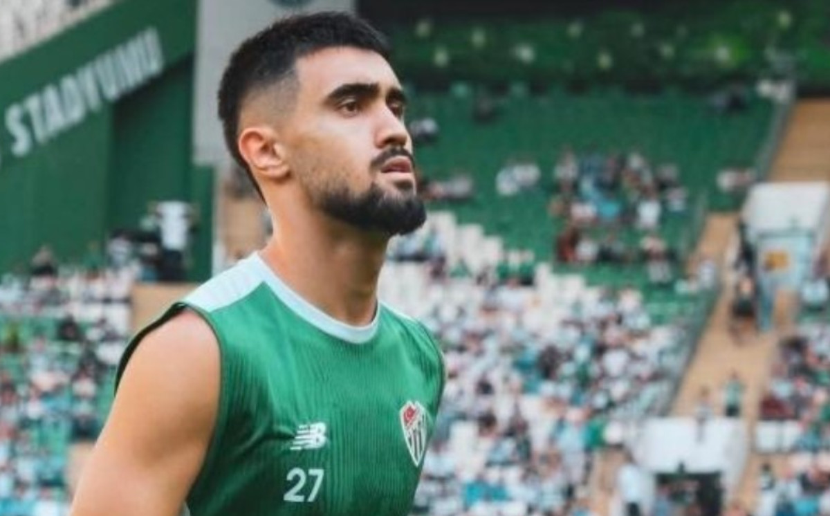 Toral Bayramov oynadı, komandası “Şaxtyor”la heç-heçə etdi 