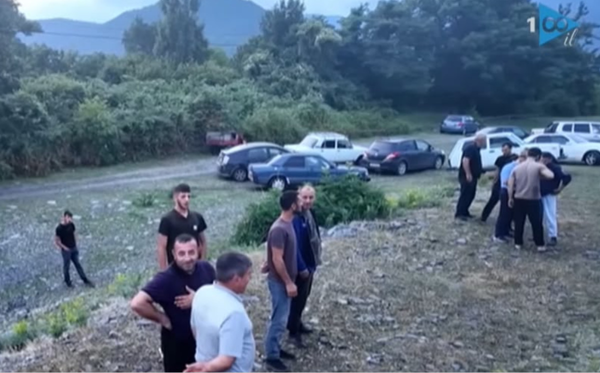 Meyit gözlənilməyən yerdə tapıldı: Qonşular danışdı - VİDEO