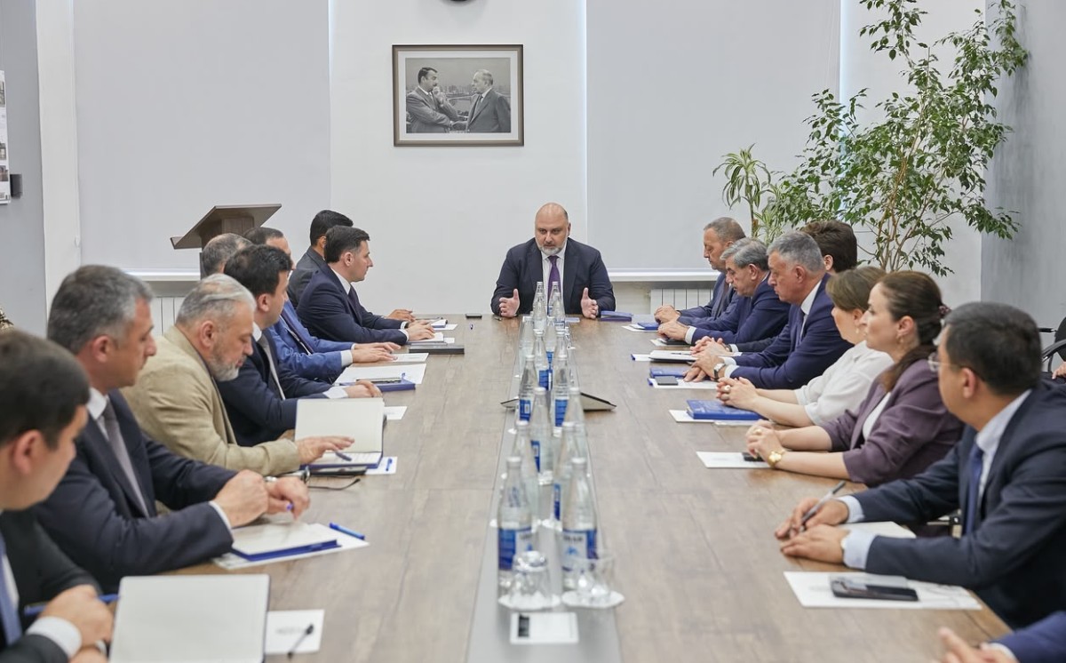 Bakı Şəhər Memarlıq və Şəhərsalma Baş İdarəsində yarımilliyin yekunlarına dair müşavirə keçirilib 