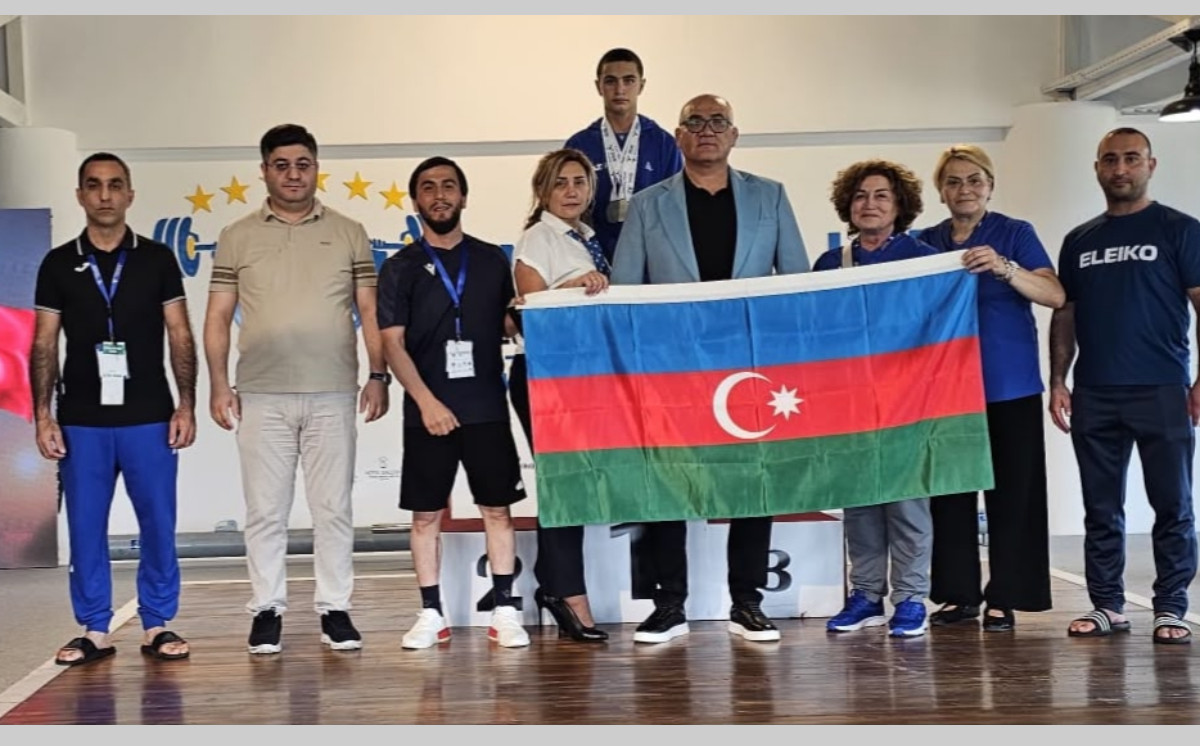 Məhəmməd Rüstəmli Avropa birinciliyində 2 gümüş və 1 bürünc medal qazandı 