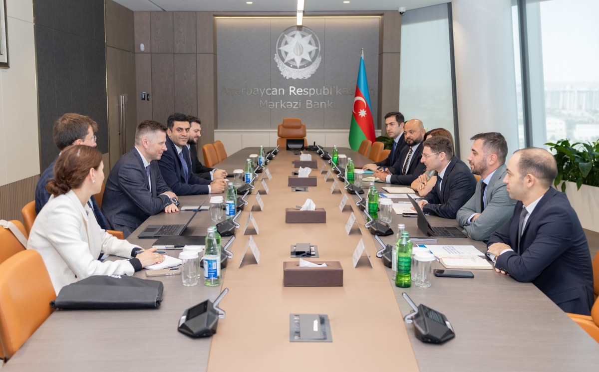 Mərkəzi Bank və Visa rəqəmsal ödənişlərin inkişafını müzakirə edib 