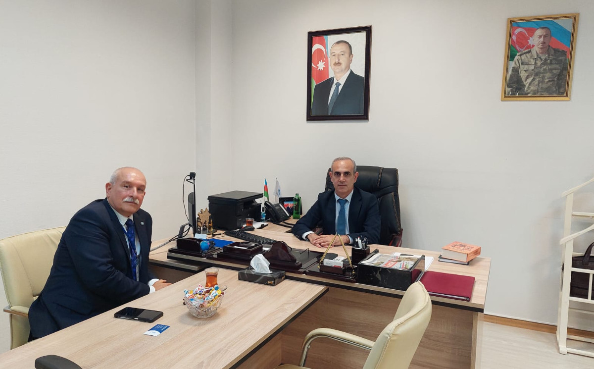 Macarıstanın Seqed Universitetinin professoru Şandor Papp MEK-də olub 