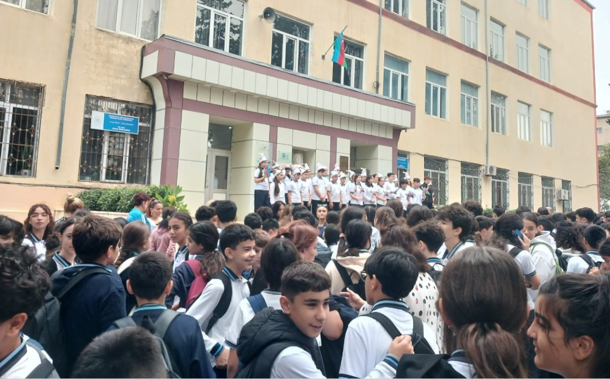 Anım Günü şagirdlərin təqdimatında 