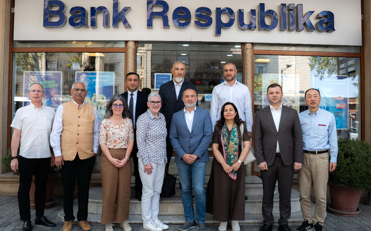 AİB Direktorlar Şurasının üzvləri Gəncədə Bank Respublika-nın maliyyələşdirdiyi bizneslərlə tanış olublar 