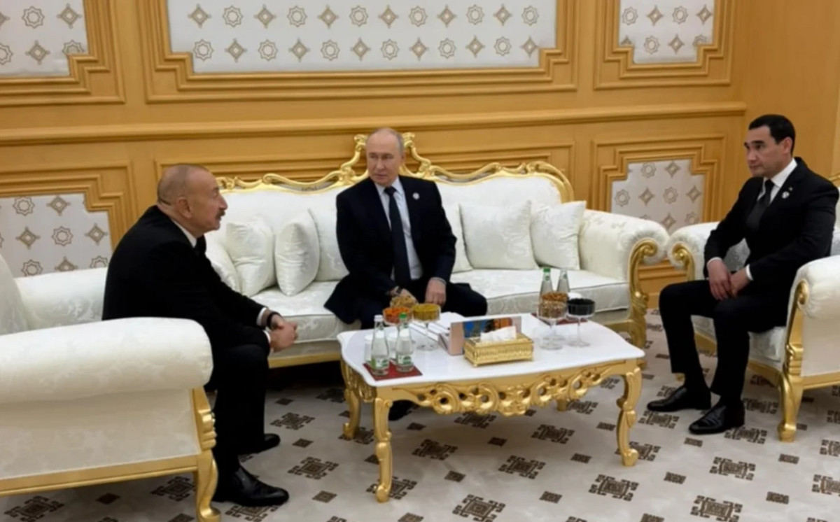 MDB dövlət başçıları görüşü çərçivəsində İlham Əliyev Vladimir Putin və Sərdar Berdiməhəmmədovla görüşüb 
